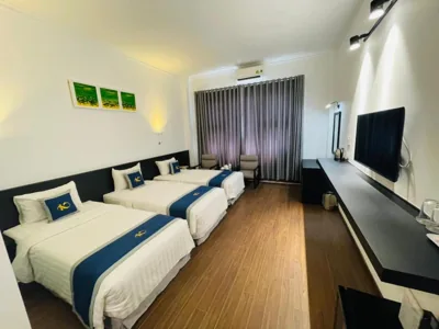 Camera Standard Tripla — Ky Hoa Hotel Ho Chi Minh